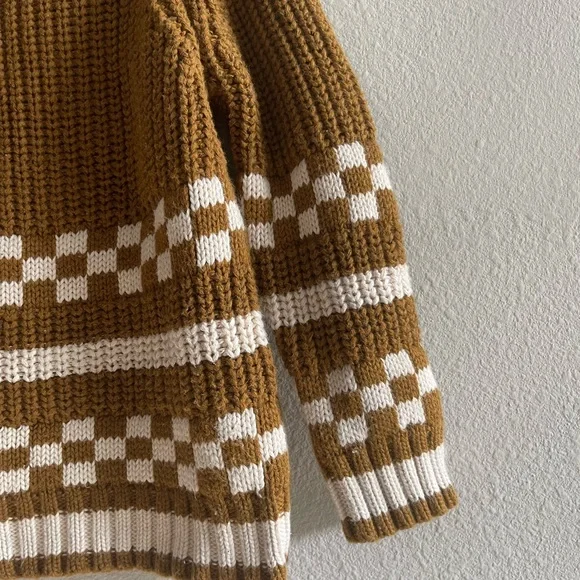 Fin & Vince Sweater - Picture 4 of 5